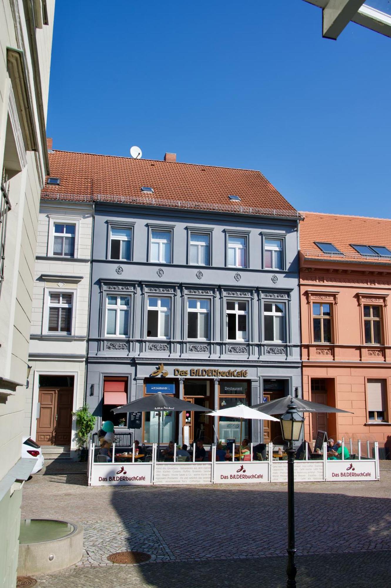 Das Bilderbuchcafe - Pension Markt 7 Havelberg Bagian luar foto