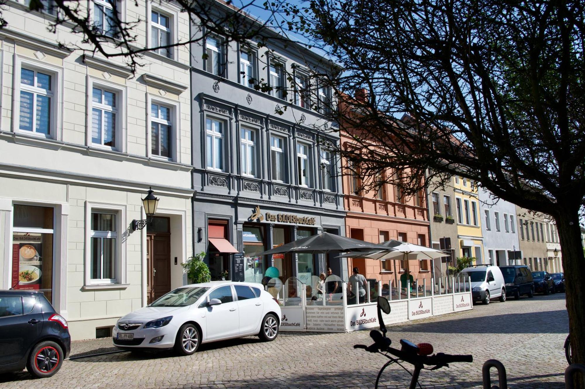 Das Bilderbuchcafe - Pension Markt 7 Havelberg Bagian luar foto